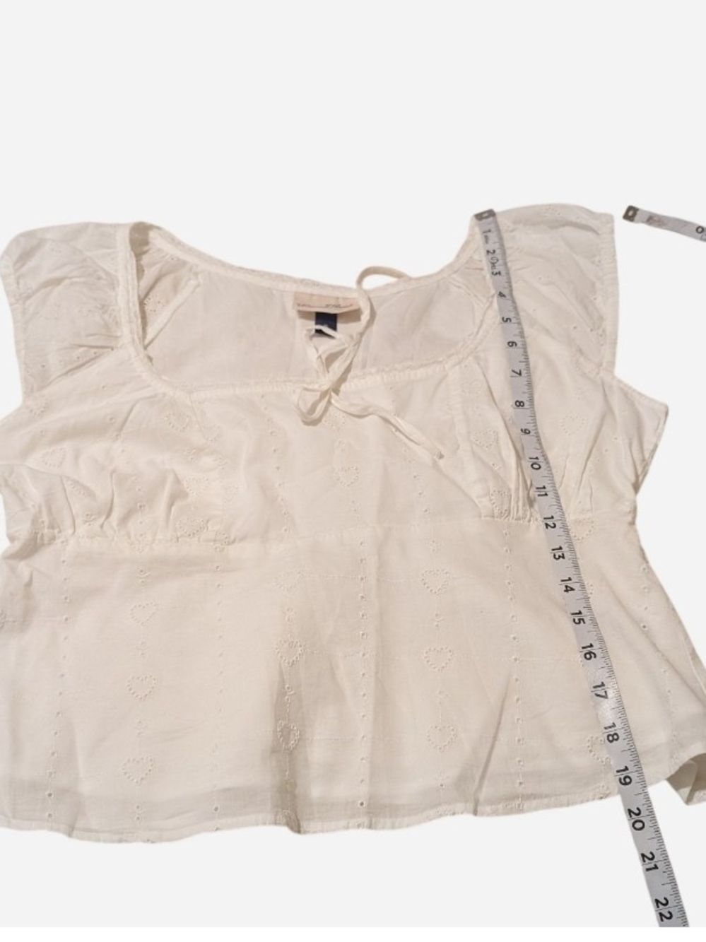 Universal Thread Cream Eyelet Peasant Top - Picture 4 of 10